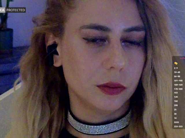 -Light-Fury- live cam on BongaCams