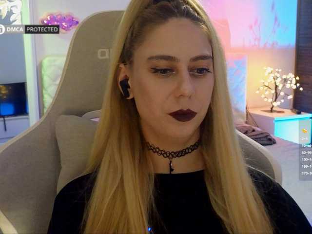 -Light-Fury- live cam on BongaCams