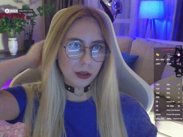 -Light-Fury- live cam on BongaCams