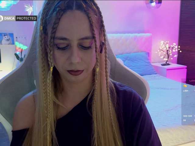 -Light-Fury- live cam on BongaCams