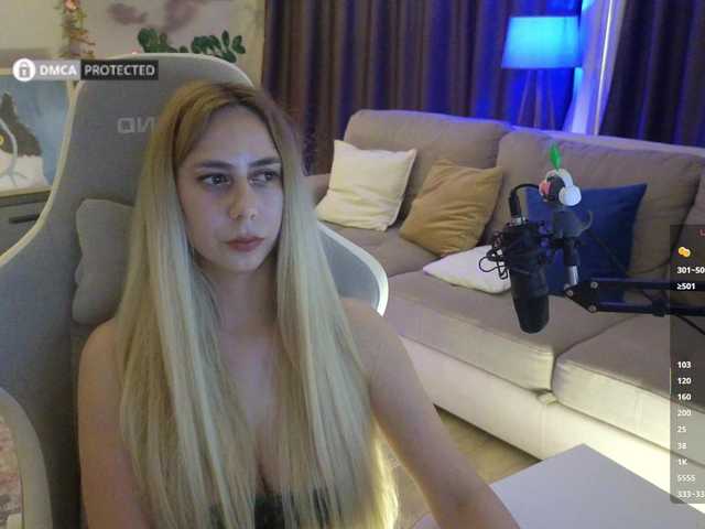 -light-fury- live sex show