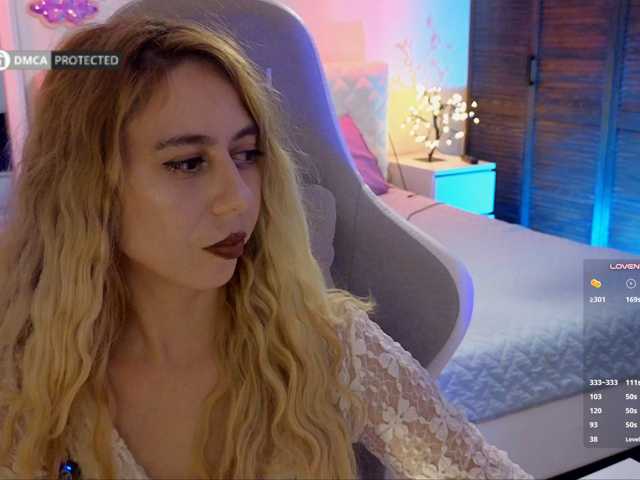 -Light-Fury- live cam on BongaCams