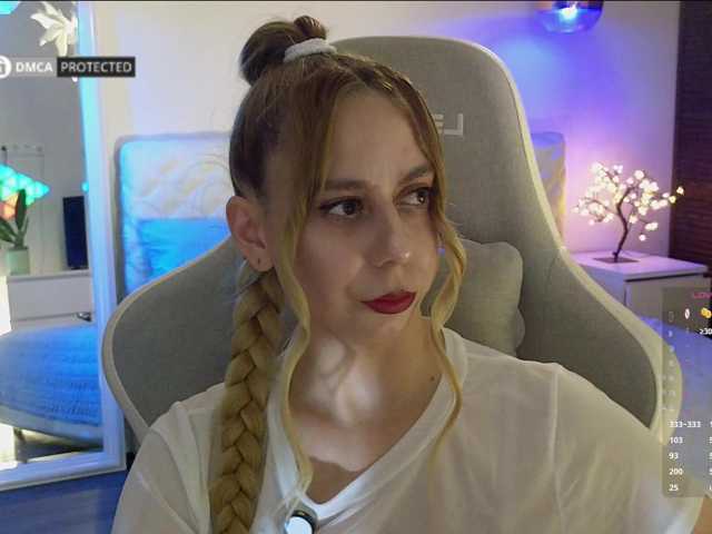 -Light-Fury- live cam on BongaCams