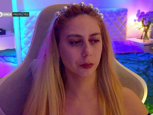 -Light-Fury- live cam on BongaCams