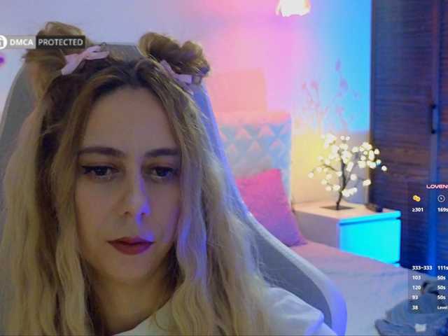 -Light-Fury- live cam on BongaCams
