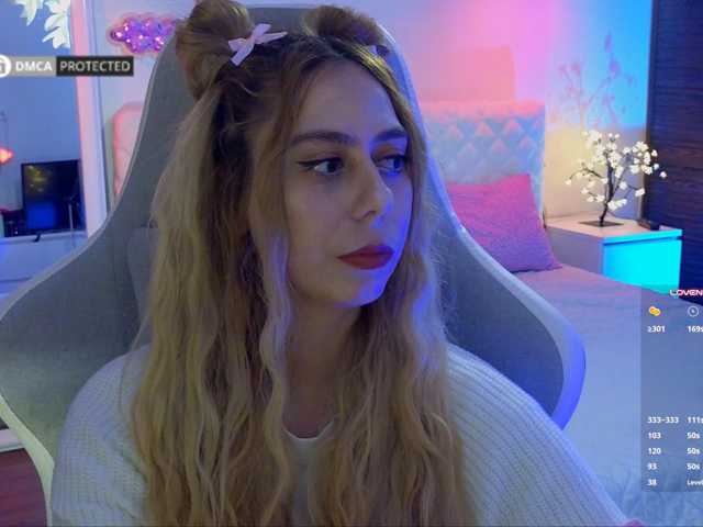 -Light-Fury- live cam on BongaCams