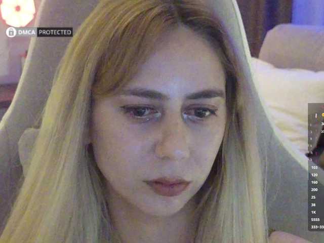 -Light-Fury- live cam on BongaCams