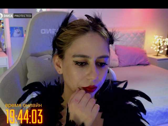 capuchina_v_taverne live cam on BongaCams