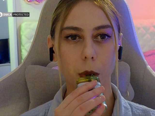 -Light-Fury- live cam on BongaCams