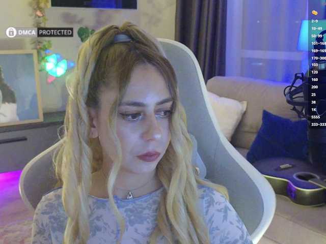 -Light-Fury- live cam on BongaCams