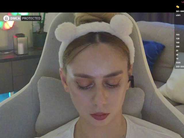 -Light-Fury- live cam on BongaCams