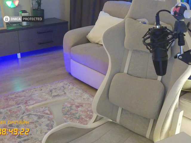 -Light-Fury- live cam on BongaCams