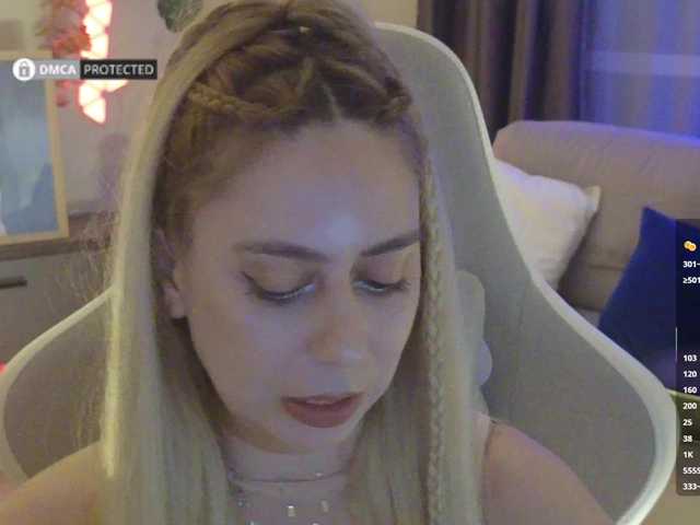 -Light-Fury- live cam on BongaCams