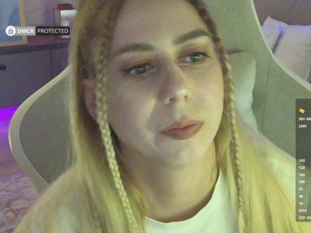 -Light-Fury- live cam on BongaCams