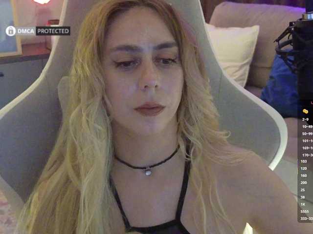 -Light-Fury- live cam on BongaCams