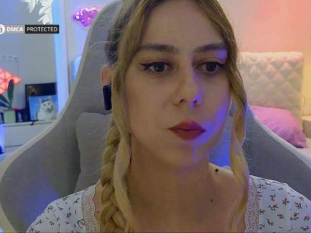-Light-Fury- live cam on BongaCams