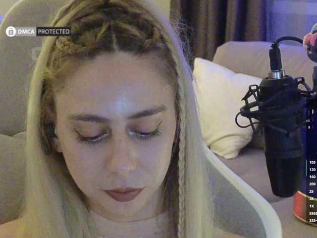 -Light-Fury- live webcam show
