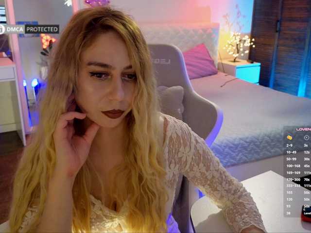 -Light-Fury- live cam on BongaCams