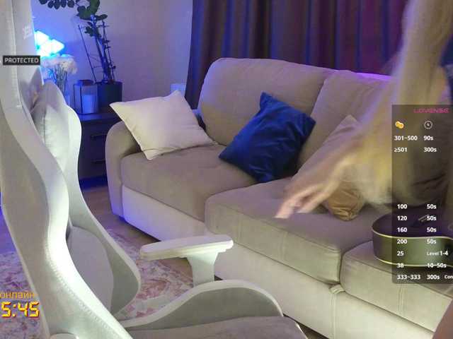 -Light-Fury-'s BongaCams show and profile