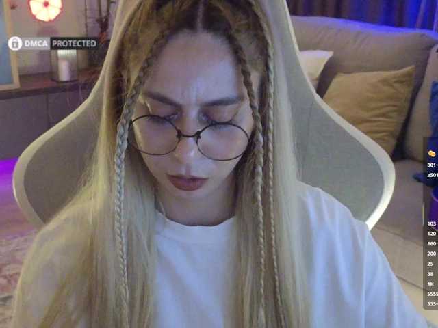 -Light-Fury- live webcam show