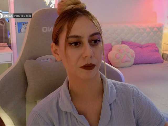 -Light-Fury- live cam on BongaCams
