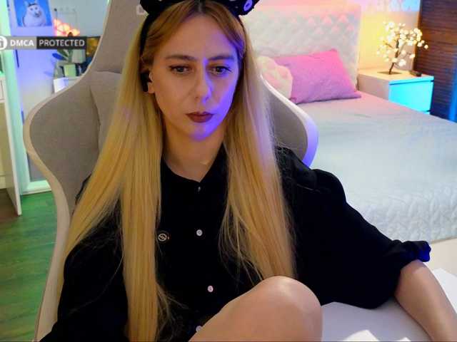 -Light-Fury- live cam on BongaCams