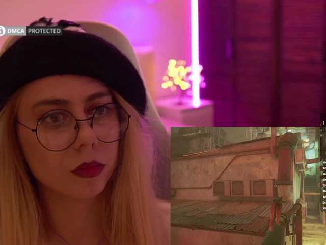 -Light-Fury- live cam on BongaCams