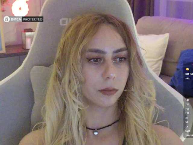 -Light-Fury- live cam on BongaCams