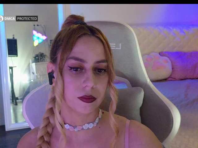 -Light-Fury- live cam on BongaCams
