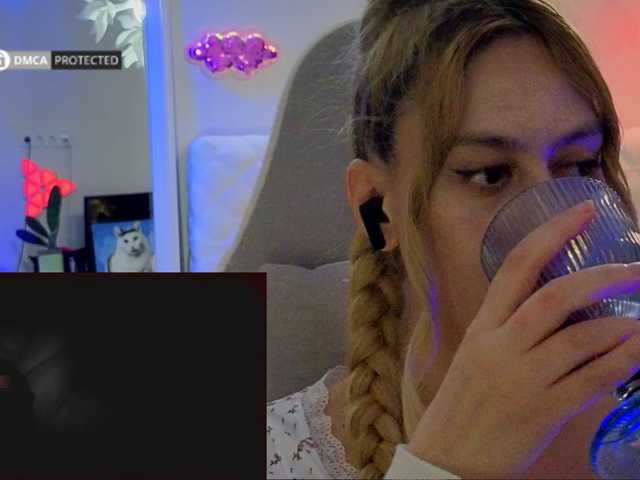 -Light-Fury- live cam on BongaCams