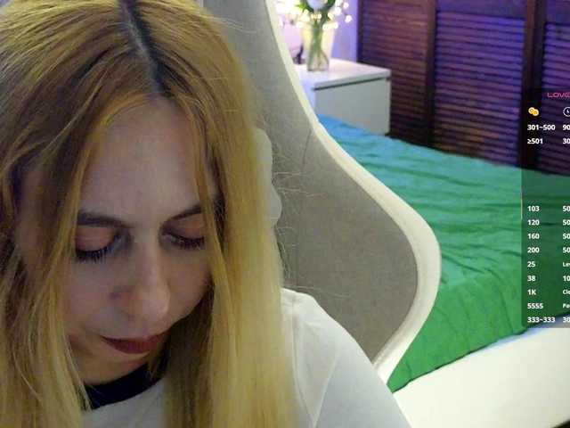 -Light-Fury- live cam on BongaCams