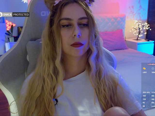 -Light-Fury- live cam on BongaCams