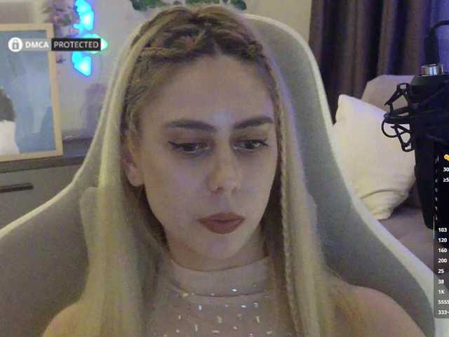 -Light-Fury- live cam on BongaCams