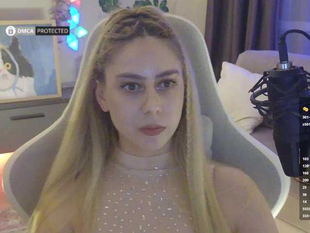 -Light-Fury- live webcam show