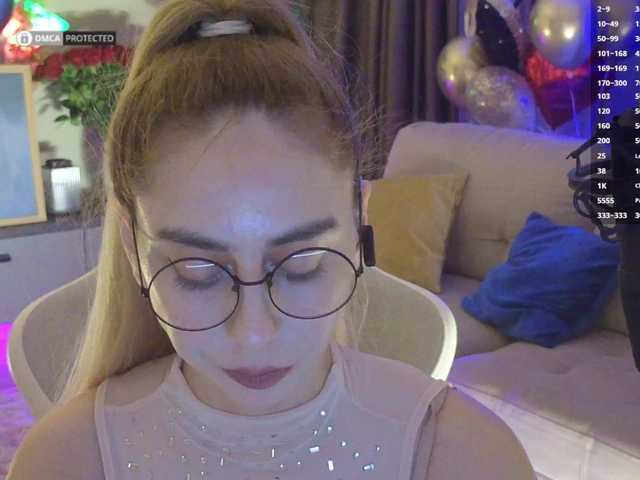 -Light-Fury- live cam on BongaCams