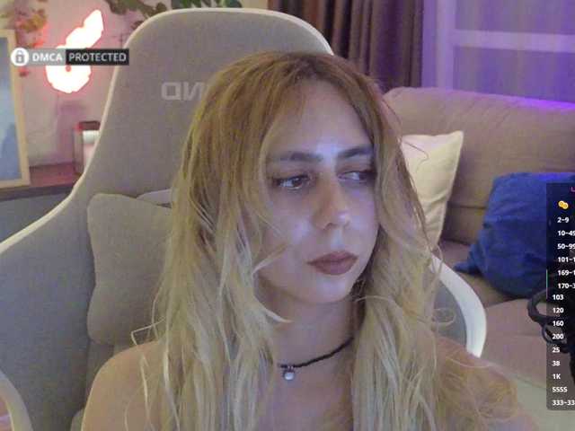 -Light-Fury- live cam on BongaCams