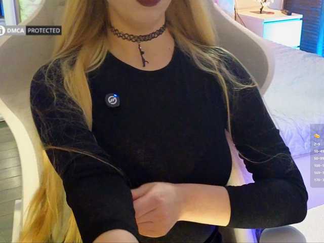 -Light-Fury- live cam on BongaCams