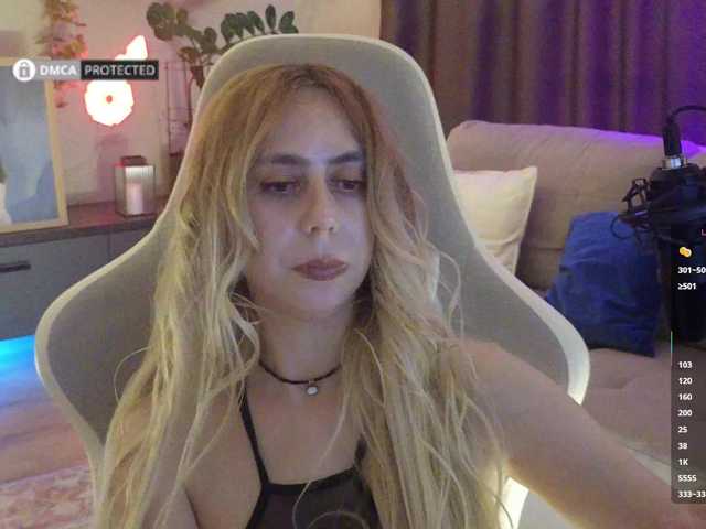 -Light-Fury- live cam on BongaCams