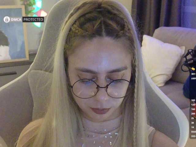 -Light-Fury- live webcam show