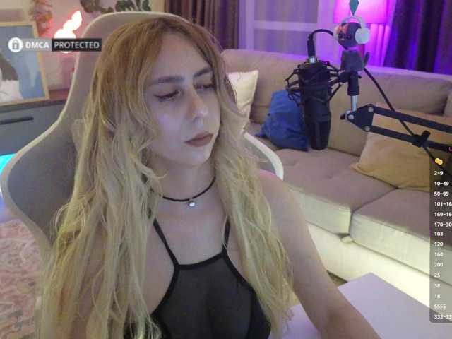 -Light-Fury- live cam on BongaCams