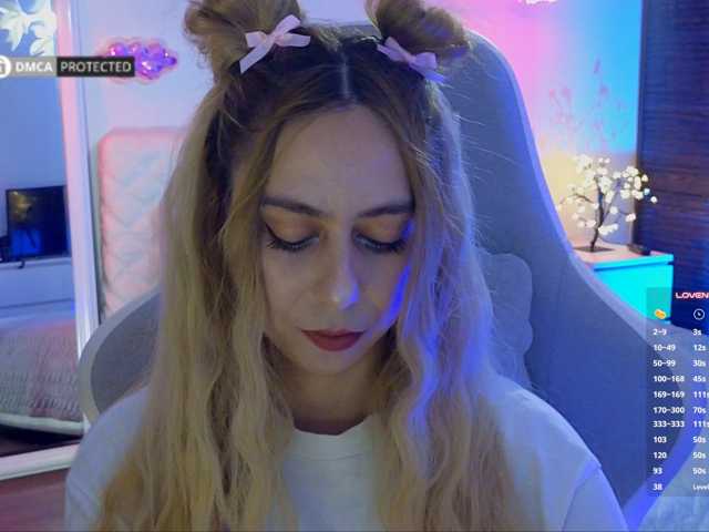 -Light-Fury- live cam on BongaCams