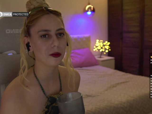 -Light-Fury- live cam on BongaCams