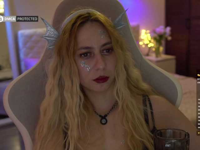 -Light-Fury- live cam on BongaCams