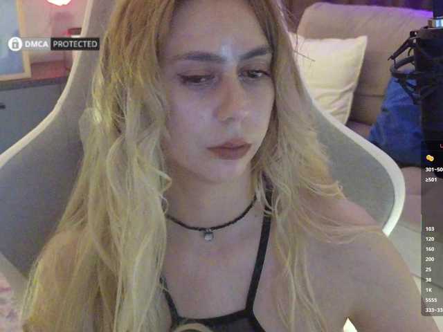 -Light-Fury- live cam on BongaCams