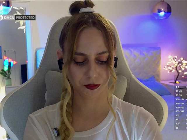 -Light-Fury- live cam on BongaCams