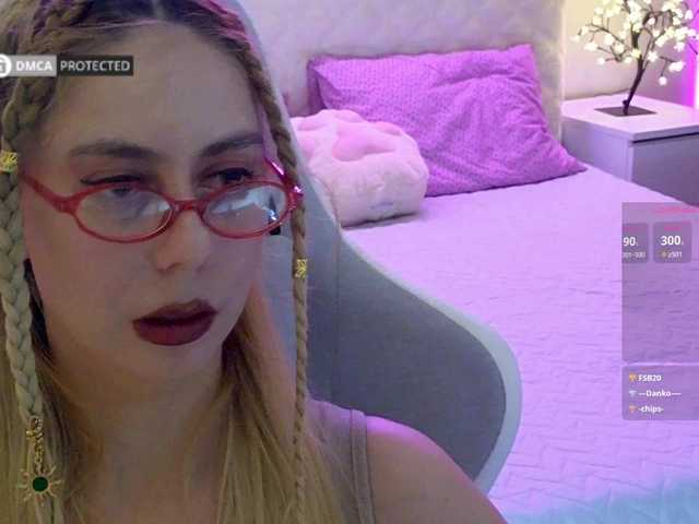 -Light-Fury- live cam on BongaCams