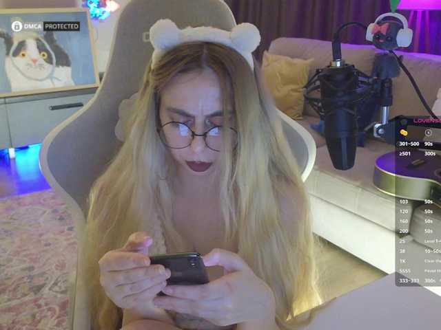 -Light-Fury- live cam on BongaCams