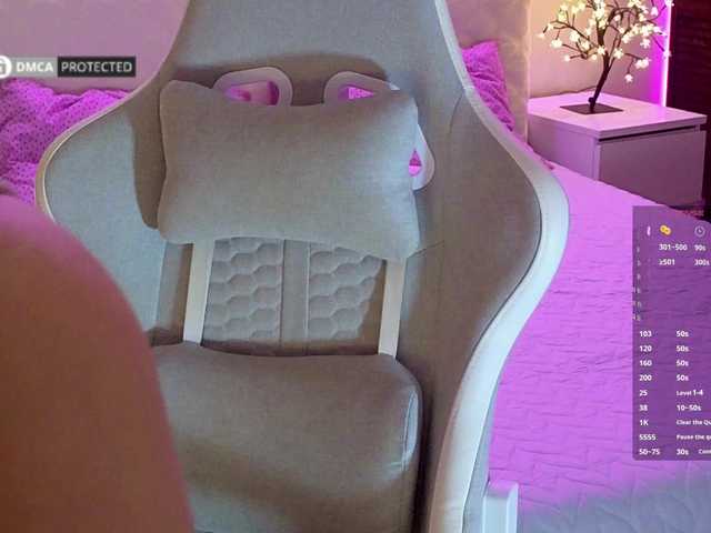 -Light-Fury- live cam on BongaCams