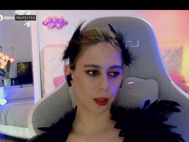 capuchina_v_taverne live cam on BongaCams