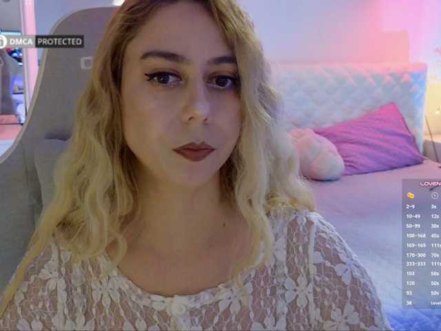 -Light-Fury- live cam on BongaCams